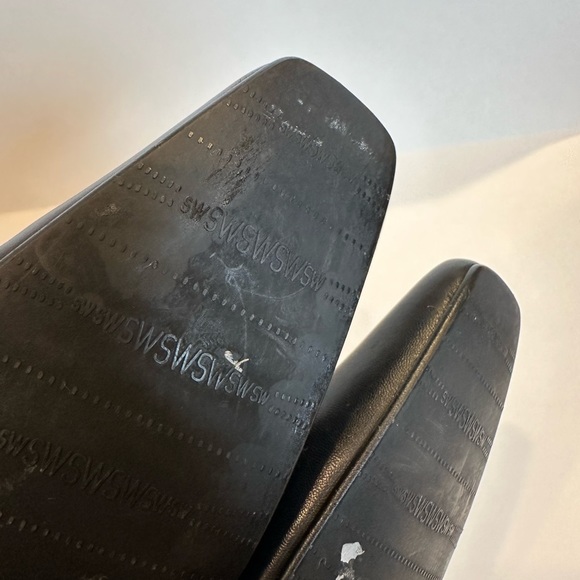 Stuart Weitzman Women's Black Leather Pumps - Picture 7 of 7